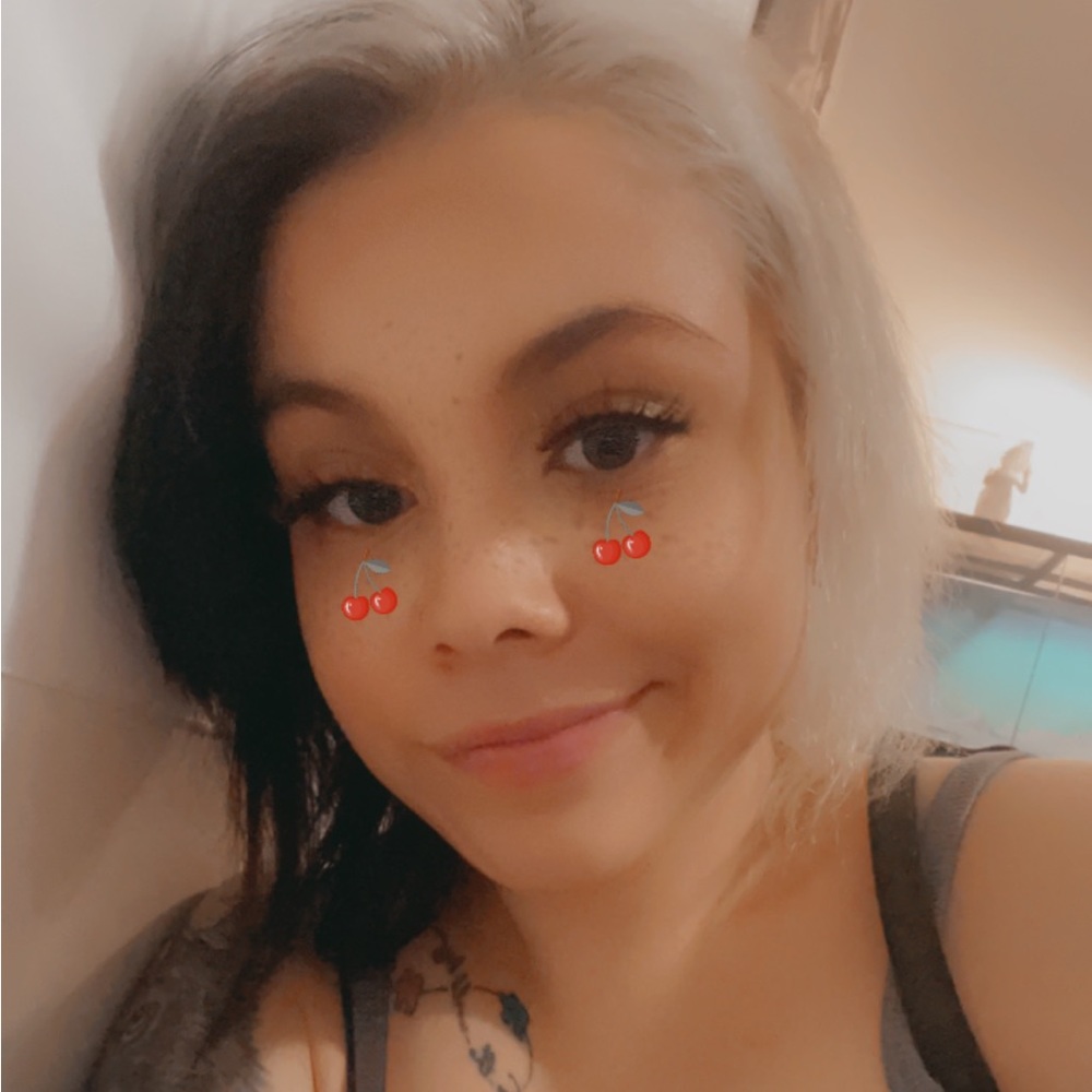 Meet your Posher, Jade